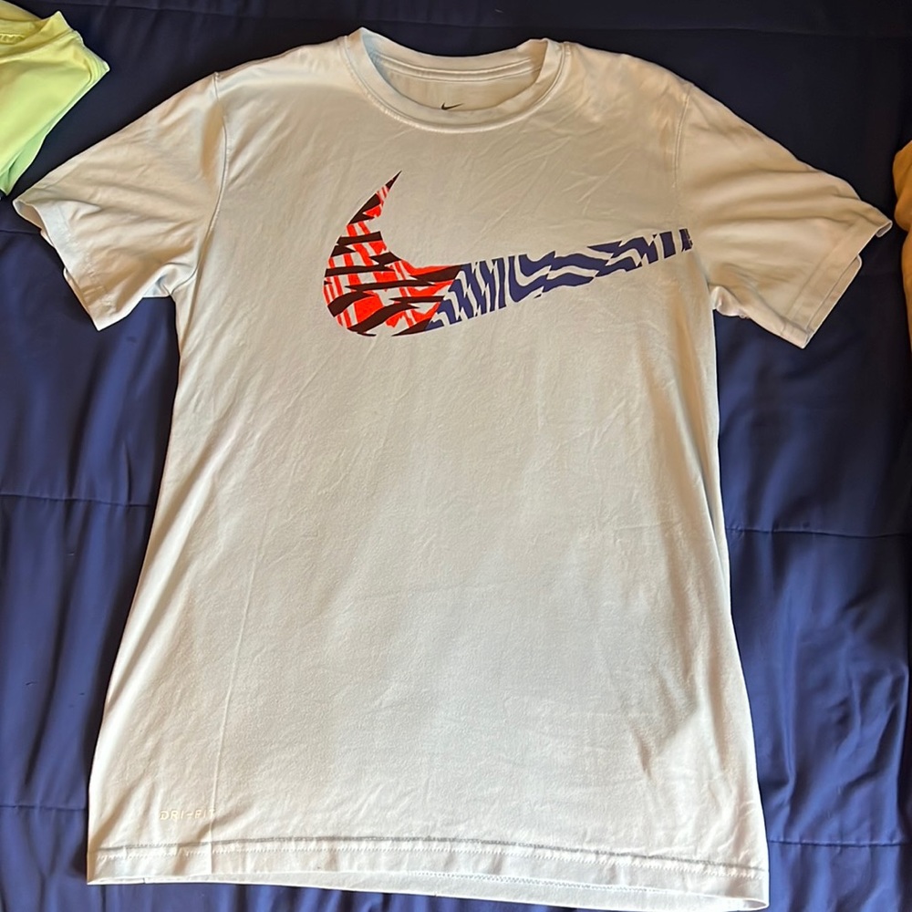 Nike Tee